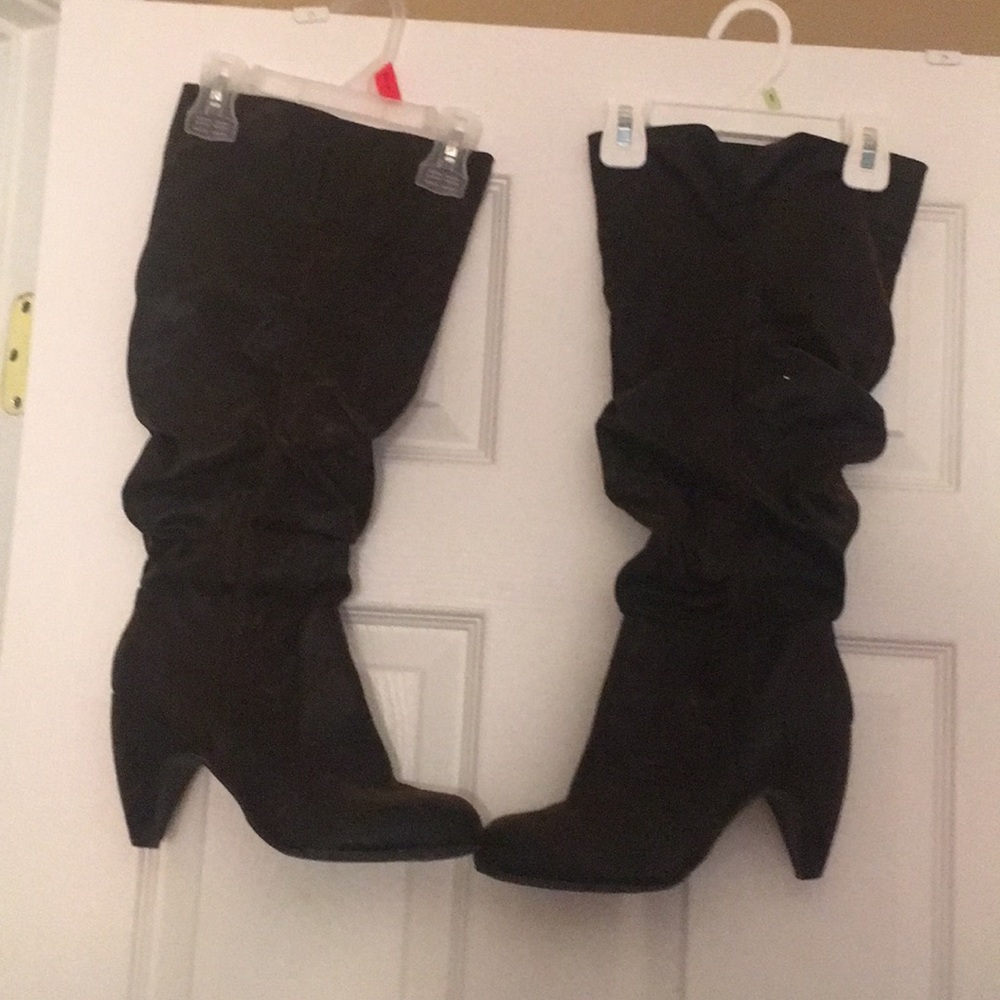 Chocolate knee boots!
